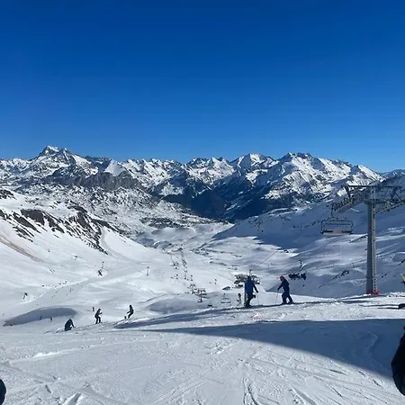 Valle Del Tena Rural Apartman *