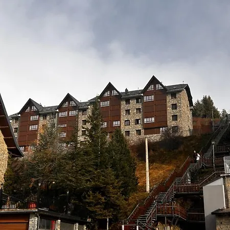 Valle Del Tena Rural Apartman *